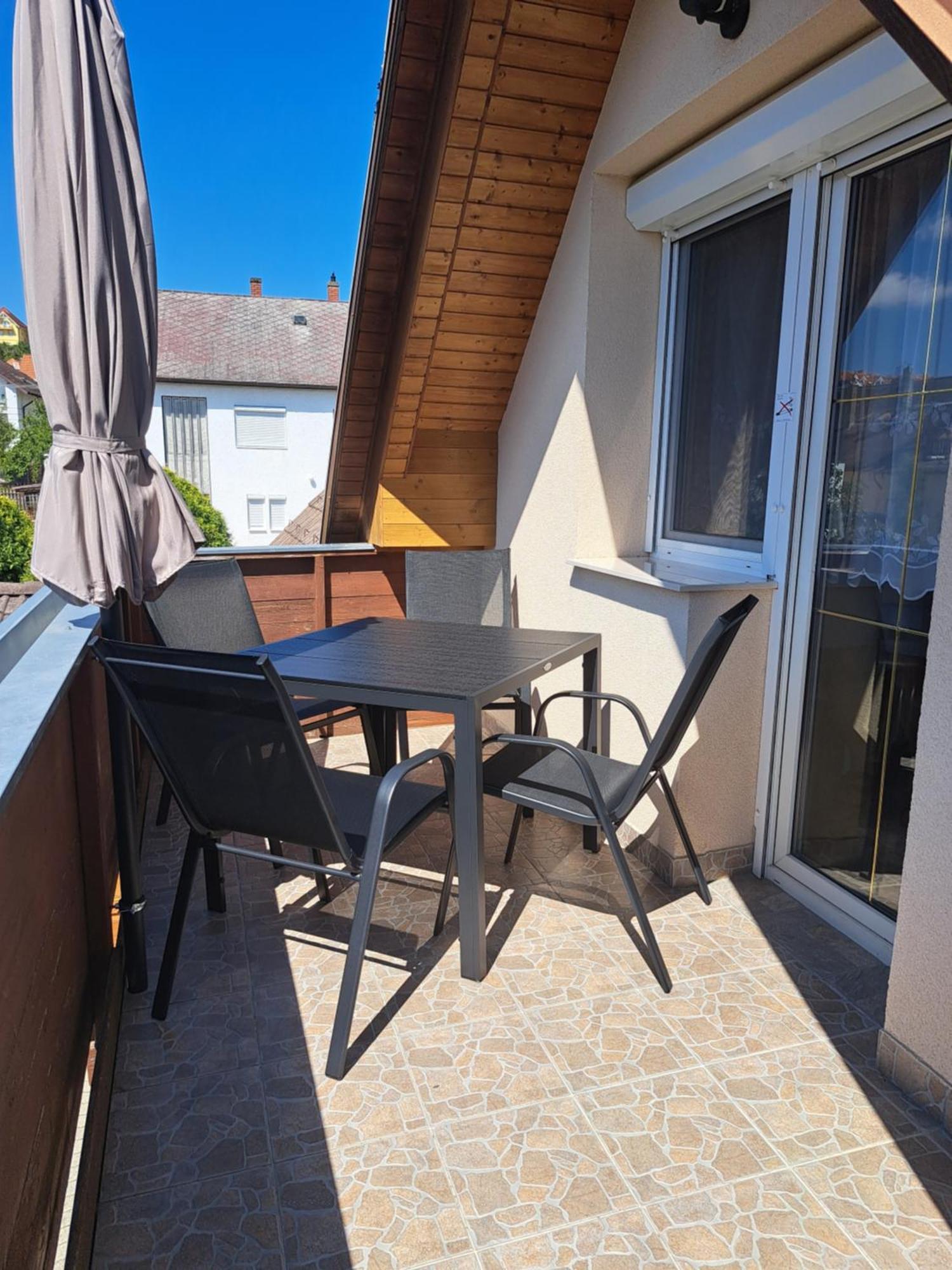 Andrea Villa Heviz I Balaton Exterior photo